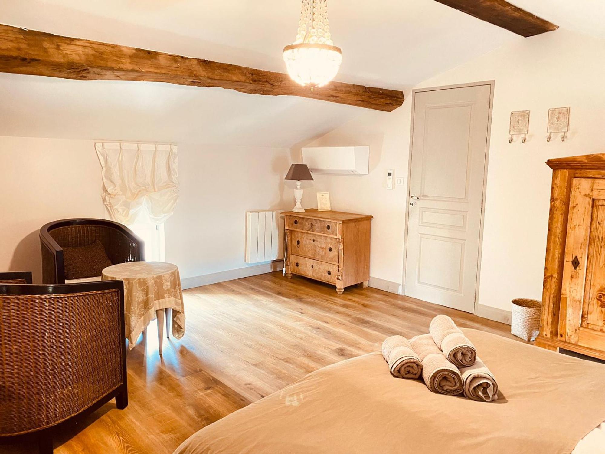 B&B Clos Emilion Et Table D'Hote En Option Vignonet Стая снимка